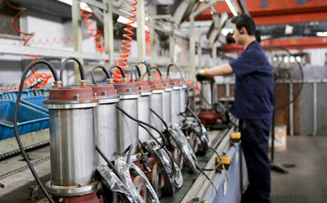 Chaîne de montage de pompes à eaux usées